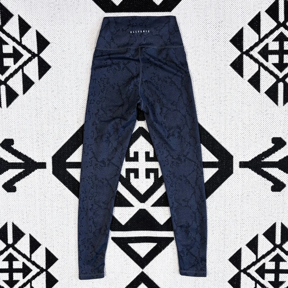 All Fenix Python Charcoal 7/8 Leggings XS - Picture 10 of 13